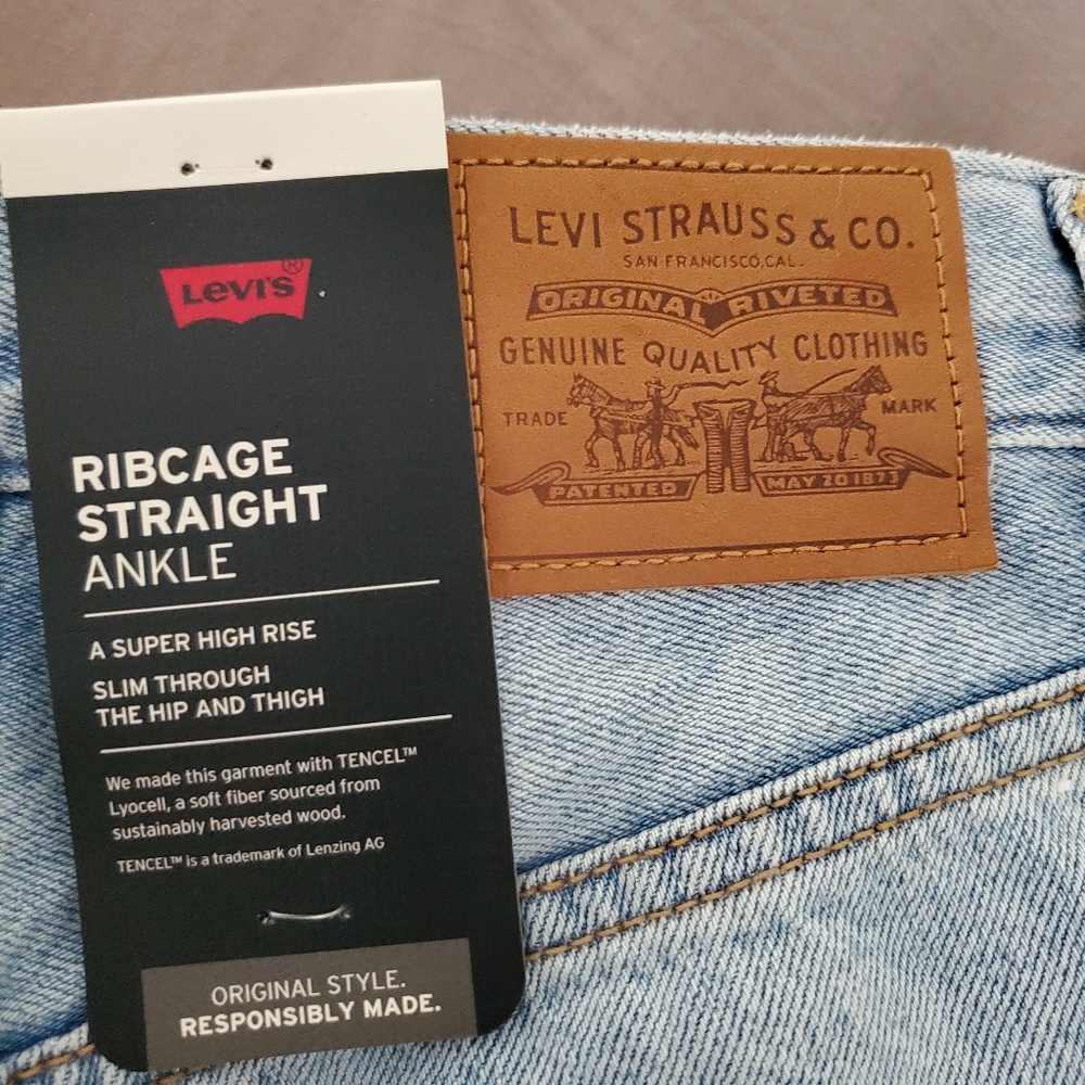 Levi's Premium * RIBCAGE STRAIGHT ANKLE JEANS - Picture 11 of 11